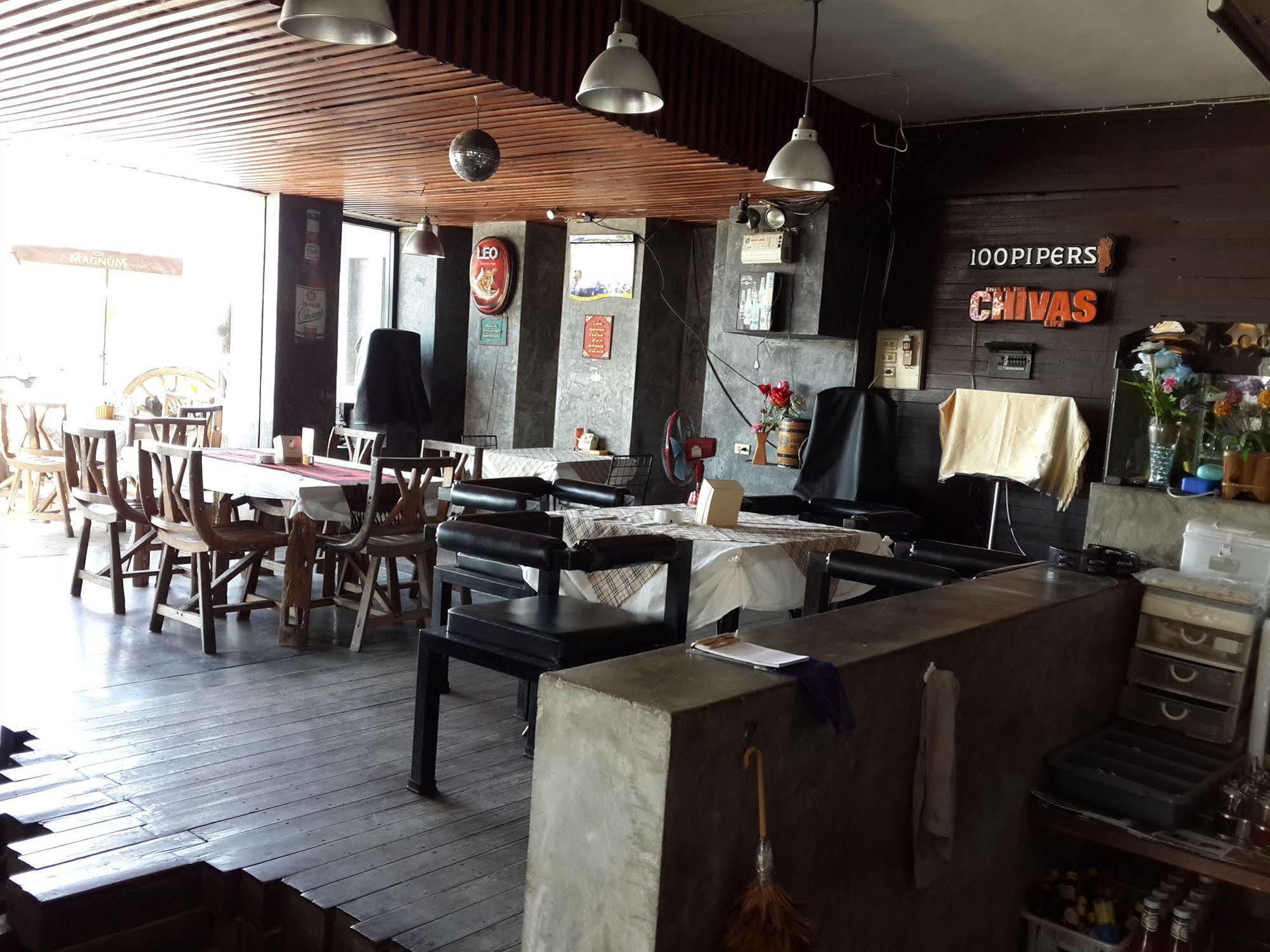 Coffee Island Hotel